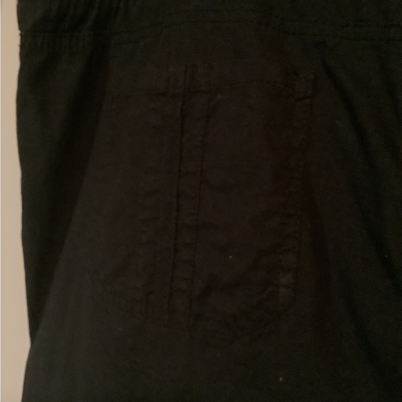 one 5 one Black Capris - Picture 6 of 8